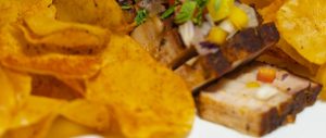 Porchetta Barcelona centro con piel crujiente y ahumado en ComePorketa Eixample